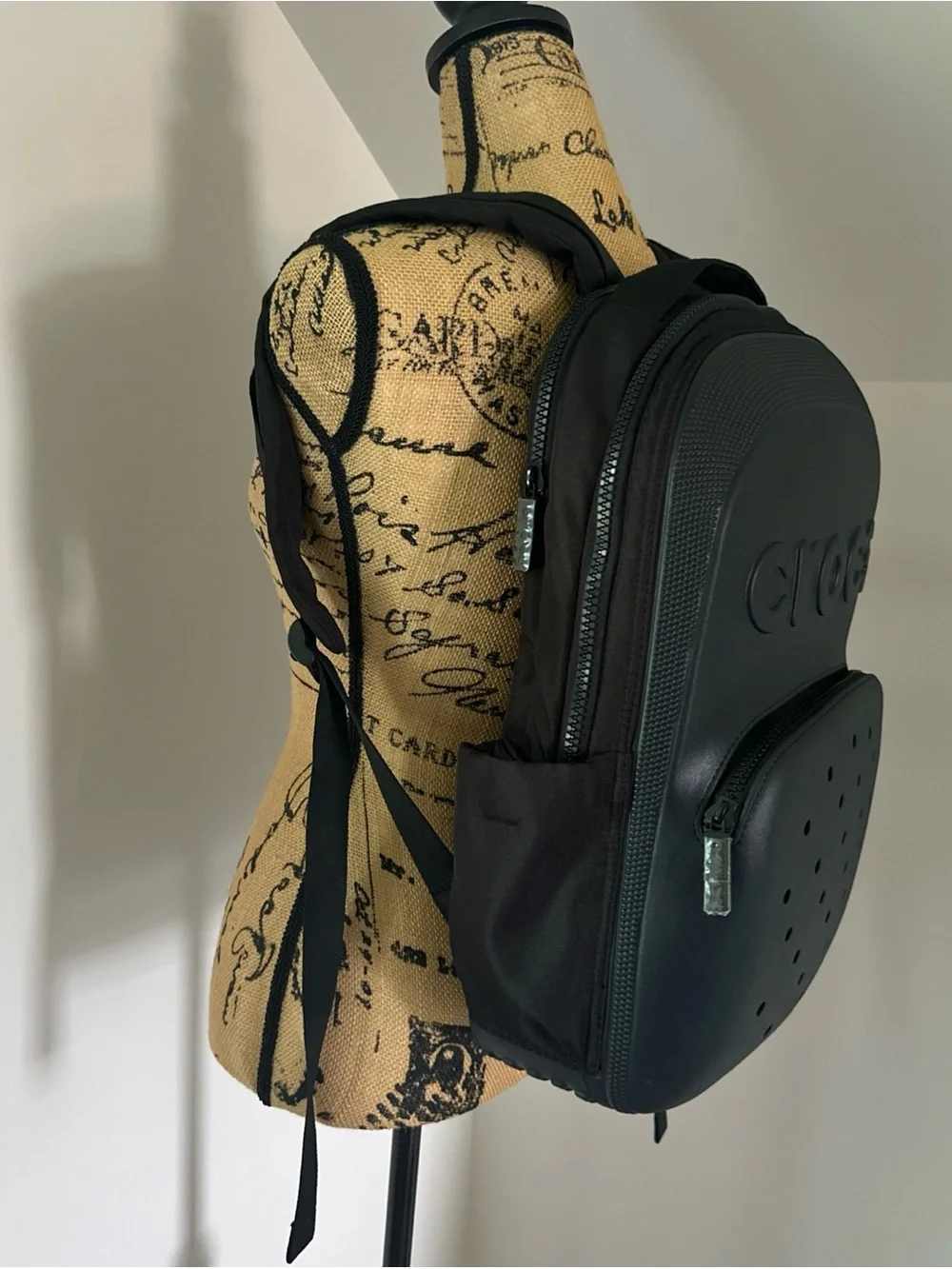 Crocs Large Black Backpack Zip Closure w/ Pockets Adjustable Strap Travel School